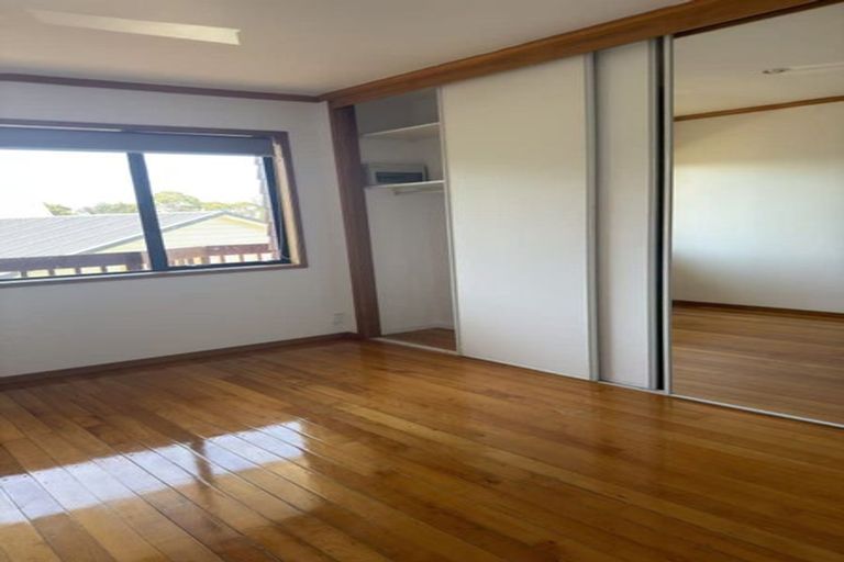 Photo of property in 2 Allender Drive, Torbay, Auckland, 0630