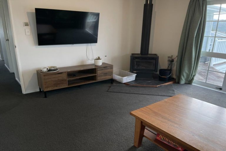 Photo of property in 13 Oaklands Grove, Clouston Park, Upper Hutt, 5018