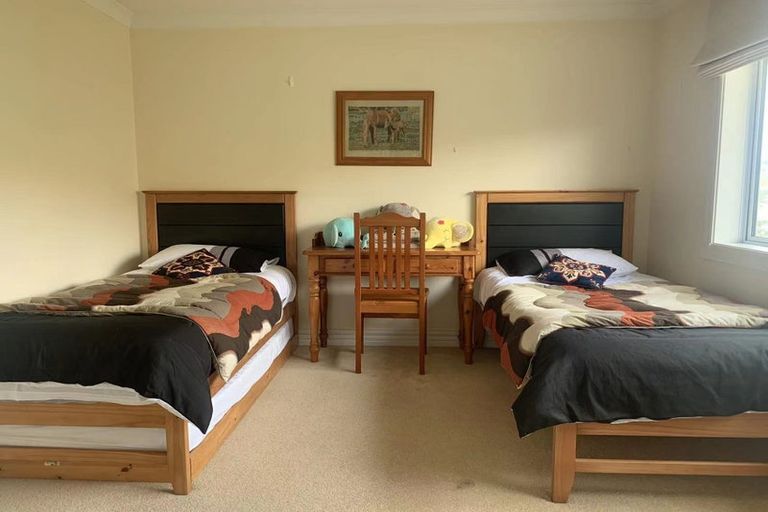 Photo of property in 42 Mauldeth Terrace, Churton Park, Wellington, 6037