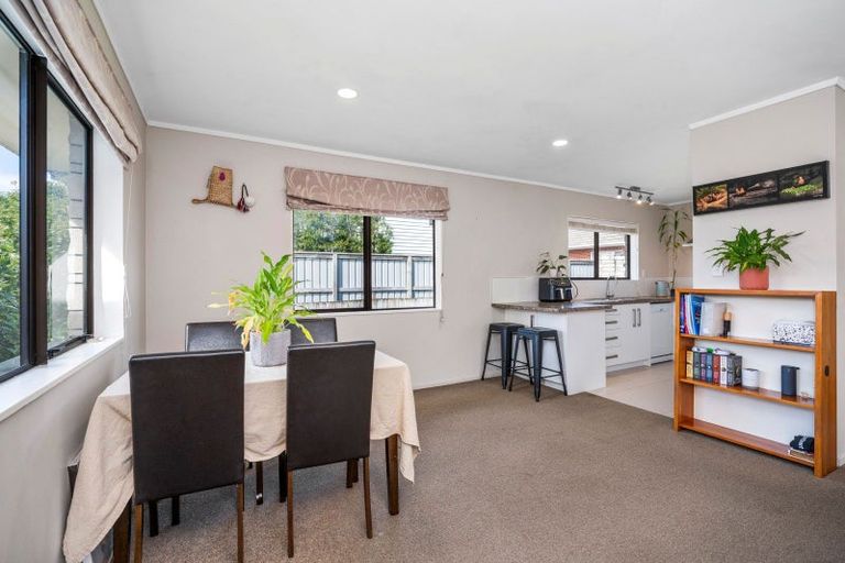 Photo of property in 2/57 Pemberton Crescent, Greerton, Tauranga, 3112