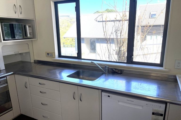 Photo of property in 14a Barton Terrace, Thorndon, Wellington, 6011