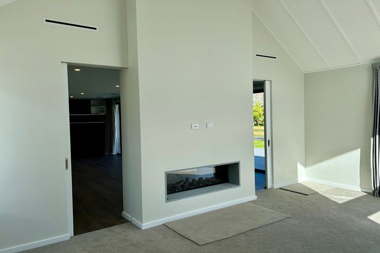 Photo of property in 15 Mason Street, Wanaka, 9305