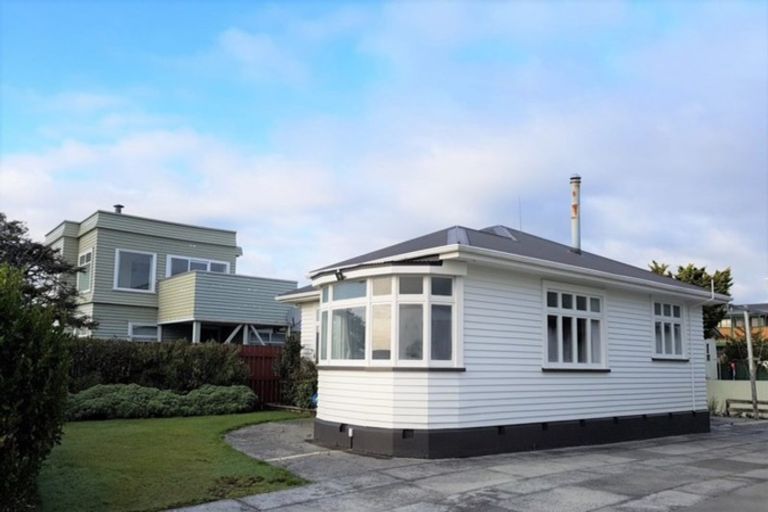 Photo of property in 77 Hampden Street, Hokitika, 7810