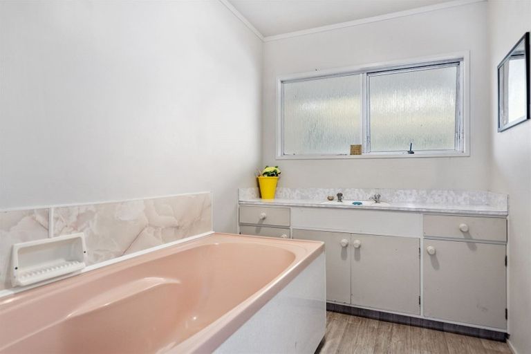 Photo of property in 10 Raymond Avenue, Te Puke, 3119