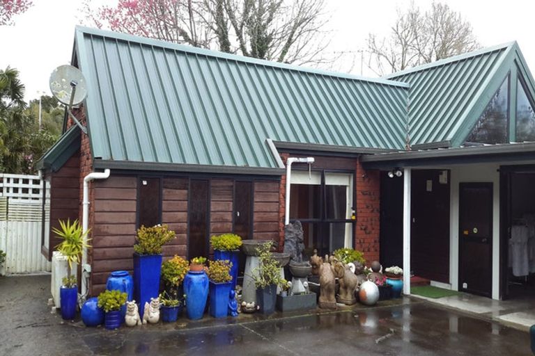 Photo of property in 2/28 Beach Road, Pahurehure, Papakura, 2113