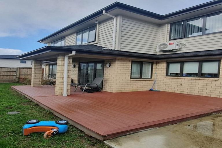 Photo of property in 16 Nandi Lane, Ranui, Auckland, 0612