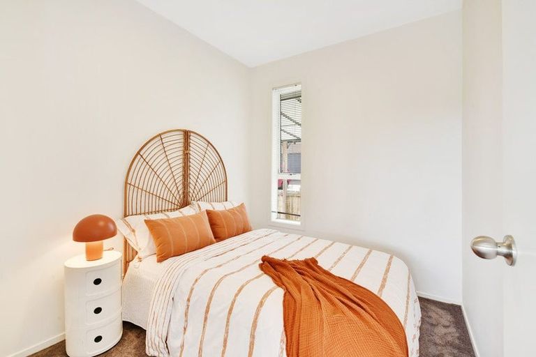 Photo of property in 12a Matai Road, Stanmore Bay, Whangaparaoa, 0932