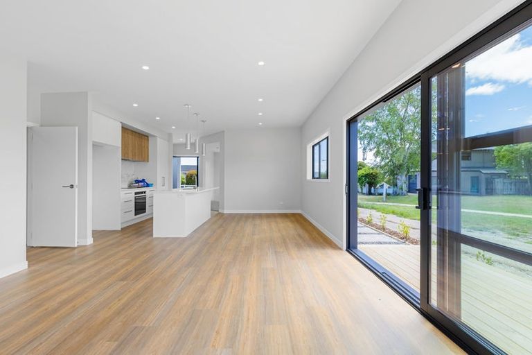 Photo of property in 20 Aubrey Crescent, Rainbow Point, Taupo, 3330