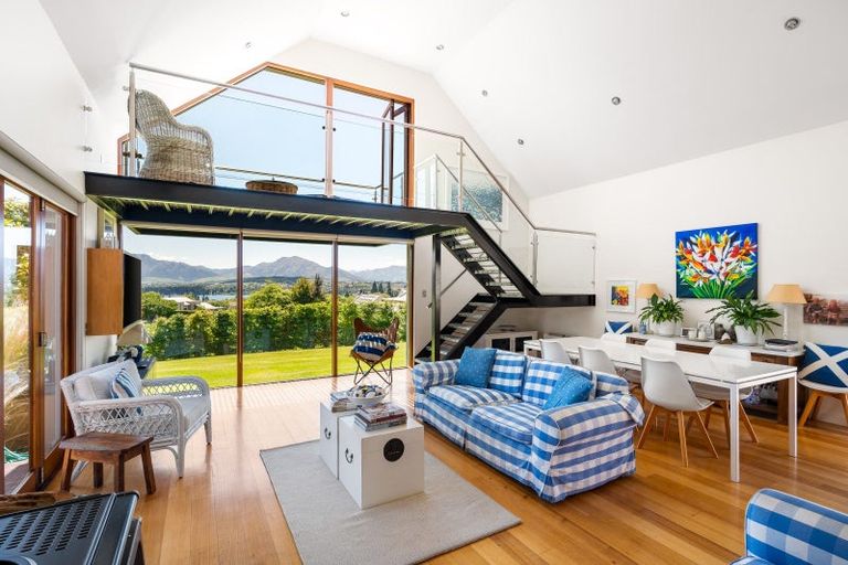 Photo of property in 11 Elderberry Crescent, Wanaka, 9305