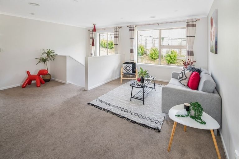 Photo of property in 41 Melksham Drive, Churton Park, Wellington, 6037