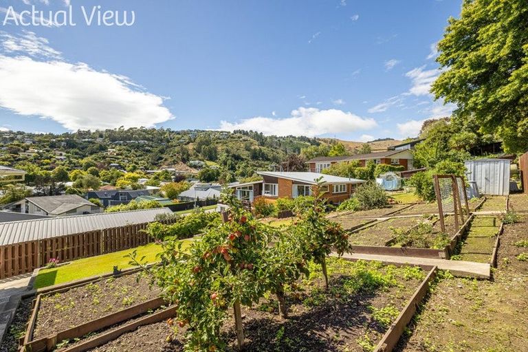 Photo of property in 1 Roseneath Place, Cashmere, Christchurch, 8022