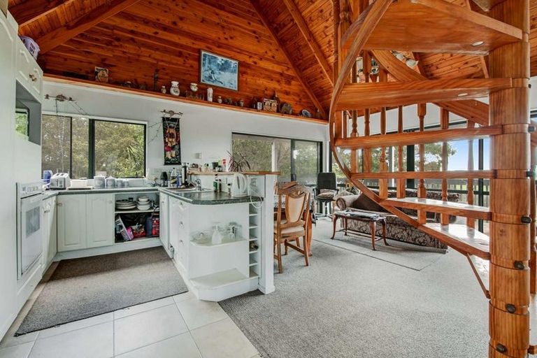 Photo of property in 245 Anderson Road, Helensville, 0875