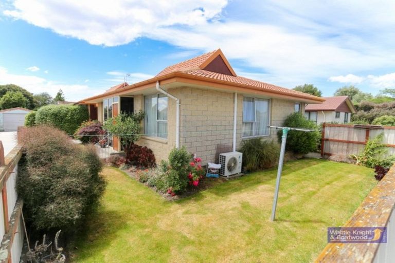 Photo of property in 2/30 Trevor Street, Hornby, Christchurch, 8042