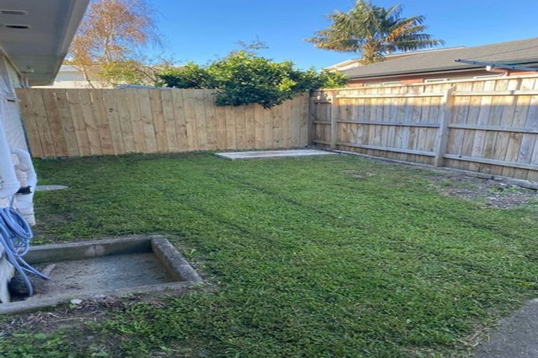 Photo of property in 2/11 Browns Avenue, Pakuranga, Auckland, 2010