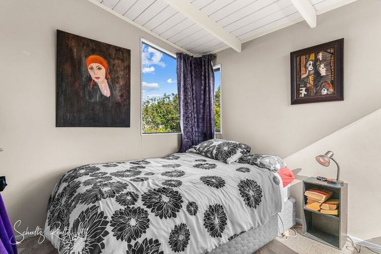 Photo of property in 38 Oxford Street, Whakapirau, Maungaturoto, 0583
