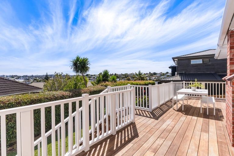 Photo of property in 1/10 Raines Avenue, Forrest Hill, Auckland, 0620