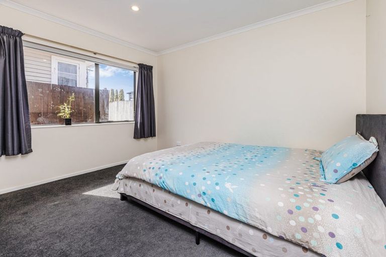 Photo of property in 2/14 Prictor Street, Papakura, 2110