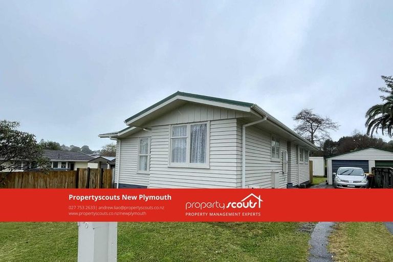 Photo of property in 50 Endeavour Street, Marfell, New Plymouth, 4310