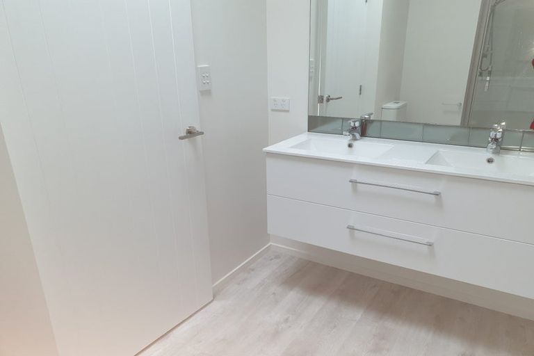 Photo of property in 2/118 Champion Street, Edgeware, Christchurch, 8013