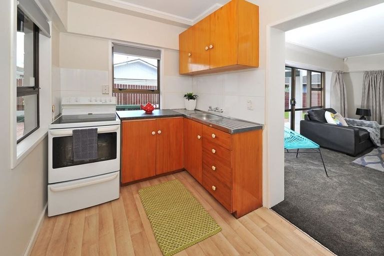 Photo of property in 2/2 Huia Road, Papatoetoe, Auckland, 2025