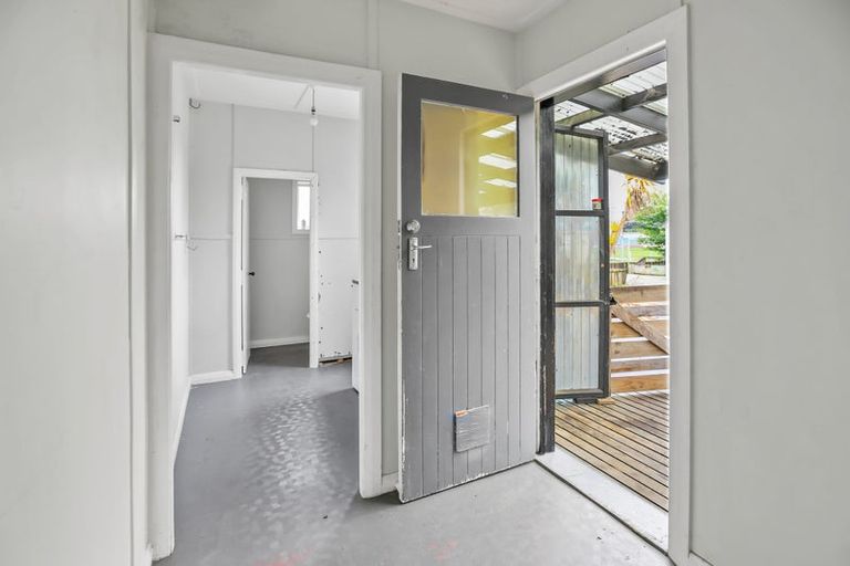 Photo of property in 24 Station Road, Paeroa, 3600