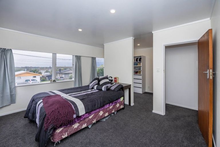 Photo of property in 15 Hamblyn Crescent, Nawton, Hamilton, 3200