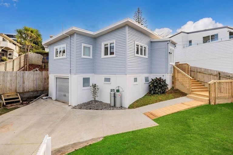 Photo of property in 23 Korotaha Terrace, Rothesay Bay, Auckland, 0630