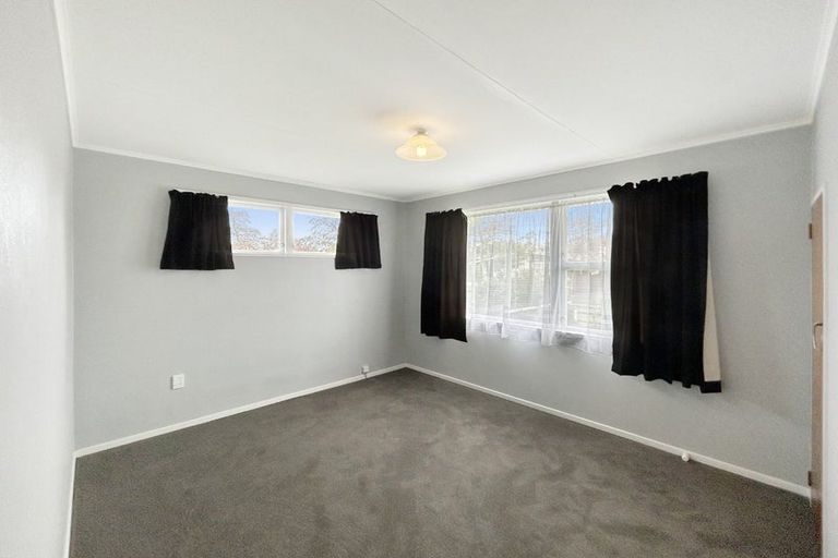Photo of property in 31 Abraham Crescent, Milson, Palmerston North, 4414