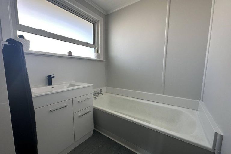 Photo of property in 120-124 Hoffman Street, Hokitika, 7810