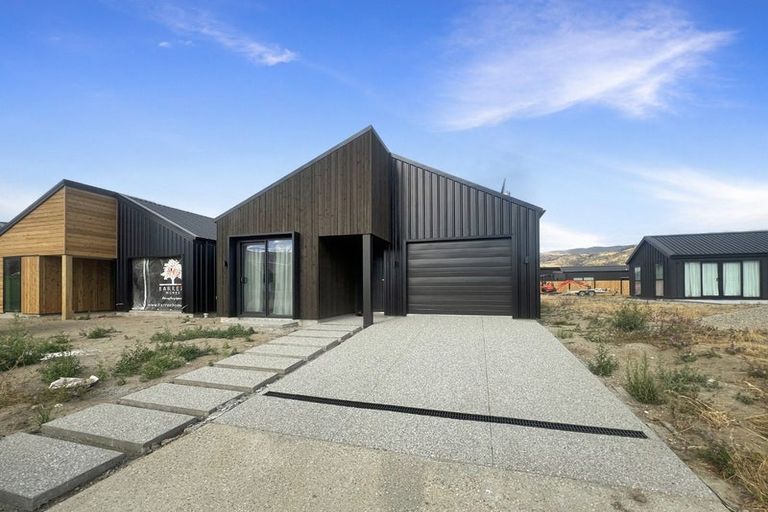 Photo of property in 12 Dotterel Lane, Cromwell, 9310