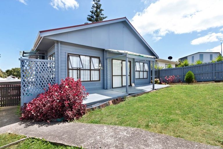 Photo of property in 2/79 Great South Road, Manurewa, Auckland, 2102