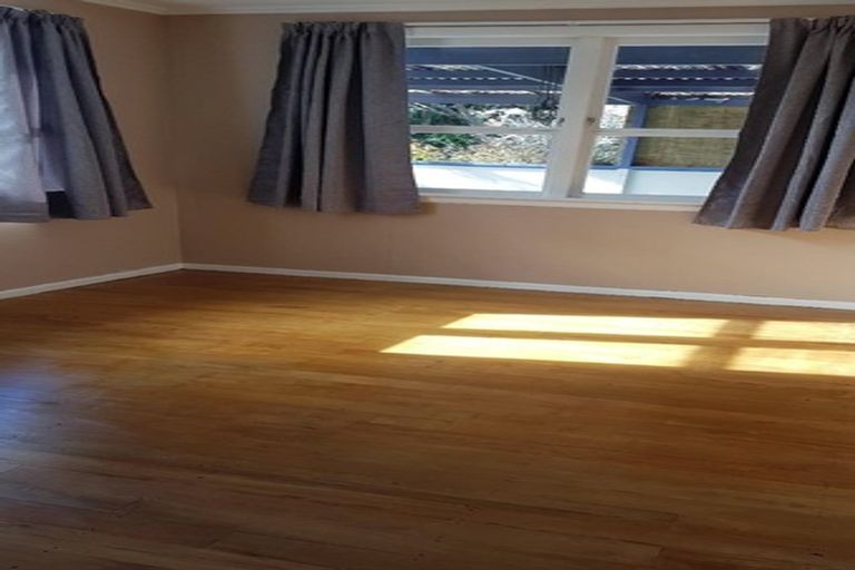 Photo of property in 187 Birkdale Road, Birkdale, Auckland, 0626