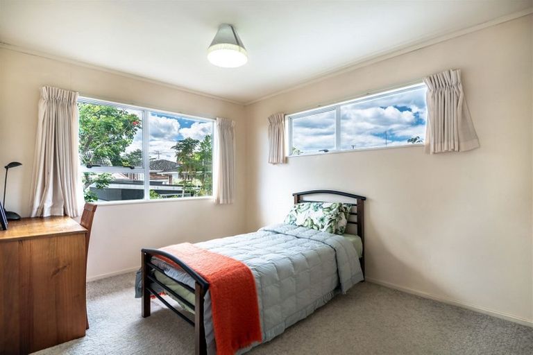 Photo of property in 2/6 Marsh Avenue, Forrest Hill, Auckland, 0620