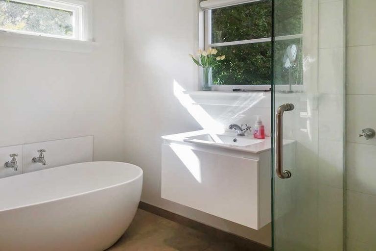 Photo of property in 50 Centaurus Road, Cashmere, Christchurch, 8022