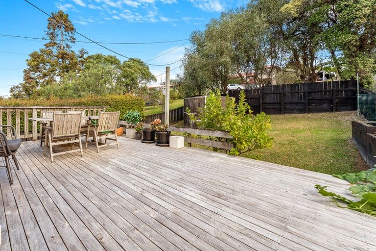 Photo of property in 47a Matai Road, Stanmore Bay, Whangaparaoa, 0932