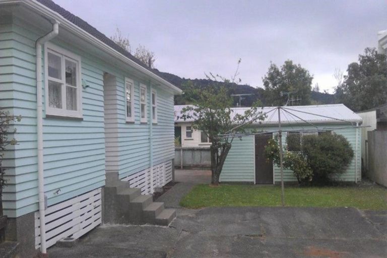 Photo of property in 2 Hay Street, Wainuiomata, Lower Hutt, 5014
