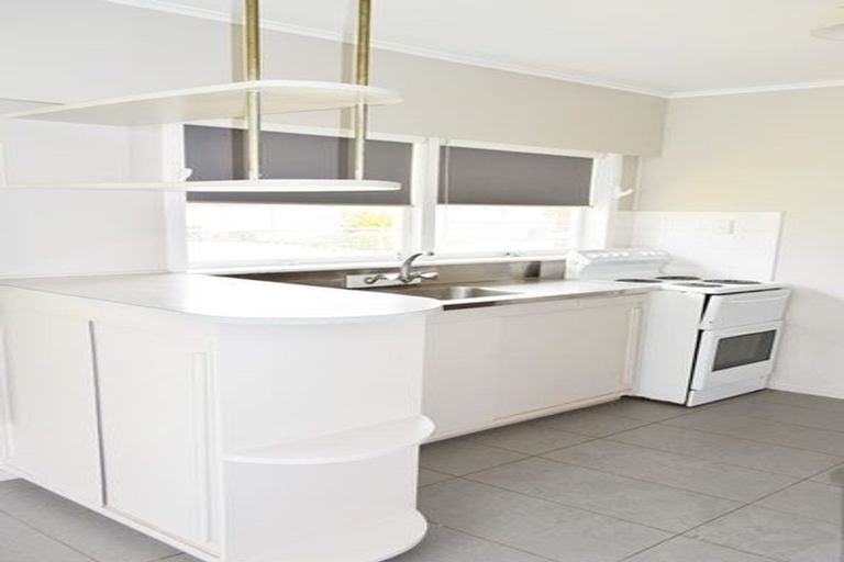 Photo of property in 1/265 Massey Road, Mangere East, Auckland, 2024