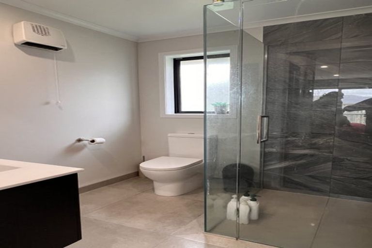 Photo of property in 38 Reuben Avenue, Rolleston, 7615