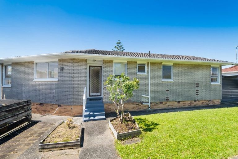 Photo of property in 1/285 Sunset Road, Sunnynook, Auckland, 0632