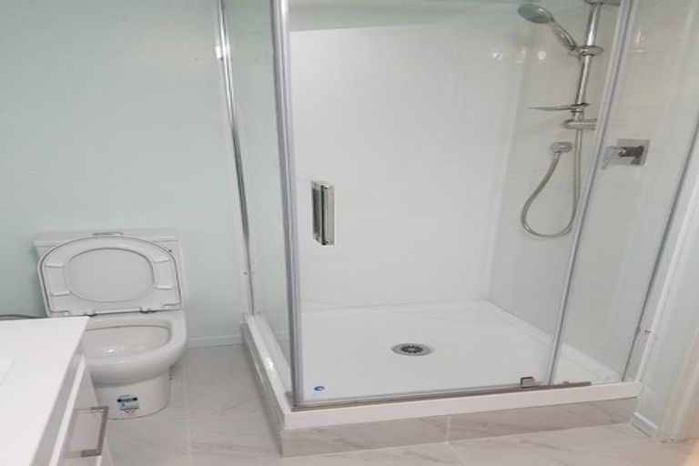 Photo of property in 7 Geoffrey Road, Torbay, Auckland, 0630