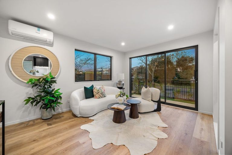 Photo of property in 10b Prince Regent Drive, Half Moon Bay, Auckland, 2012