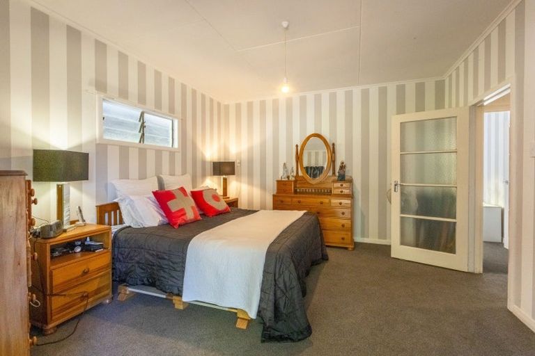 Photo of property in 52 Mcgreevy Street, Waipawa, 4210