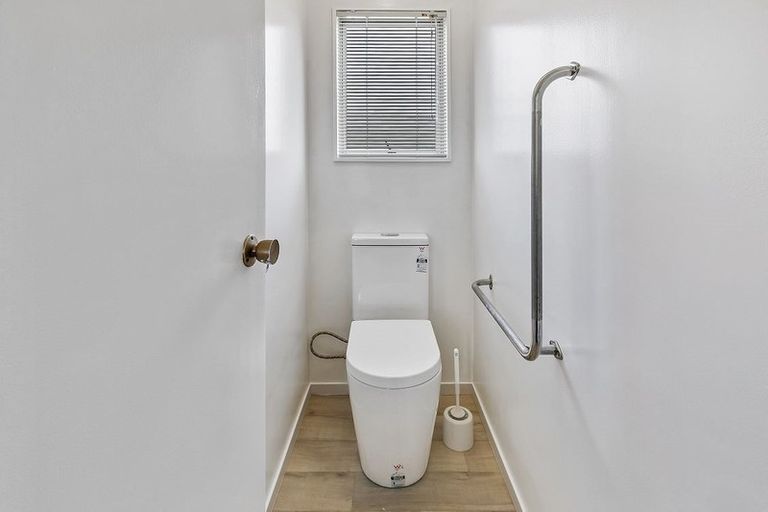 Photo of property in 103 Flat Bush Road, Clover Park, Auckland, 2023