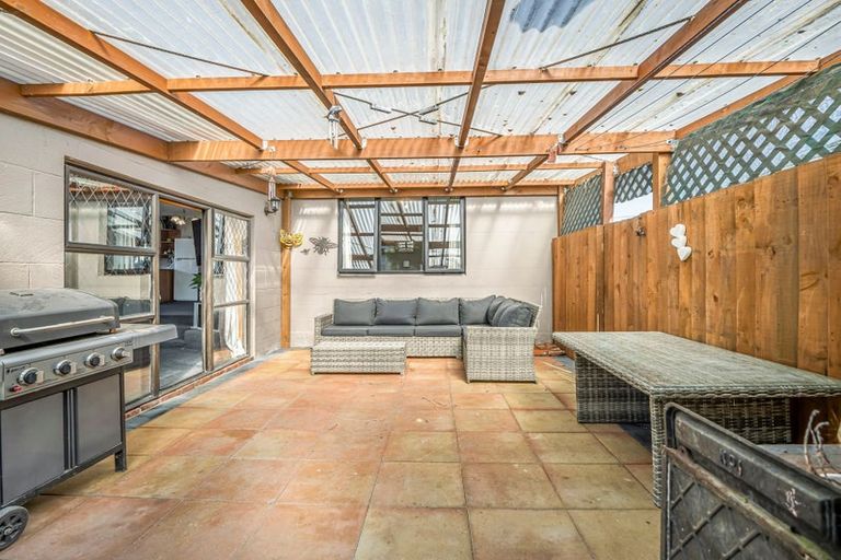 Photo of property in 18 Harlech Street, Oamaru North, Oamaru, 9400