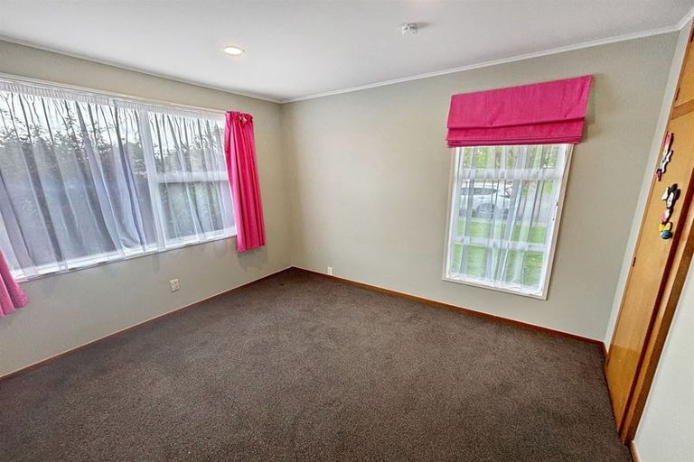 Photo of property in 24 Pensacola Crescent, Broomfield, Christchurch, 8042