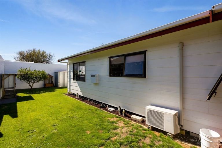 Photo of property in 4 Surrey Street, Hawera, 4610