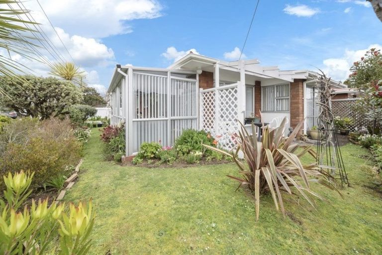 Photo of property in 124b Govett Avenue, Frankleigh Park, New Plymouth, 4310