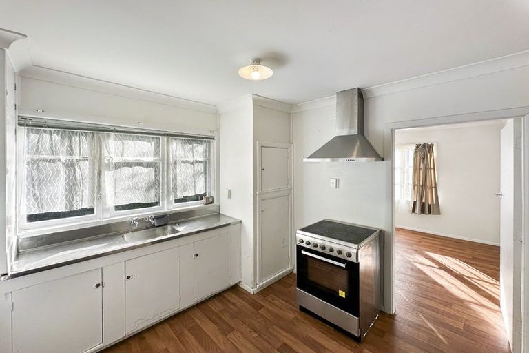 Photo of property in 8a Bledisloe Crescent, Wainuiomata, Lower Hutt, 5014