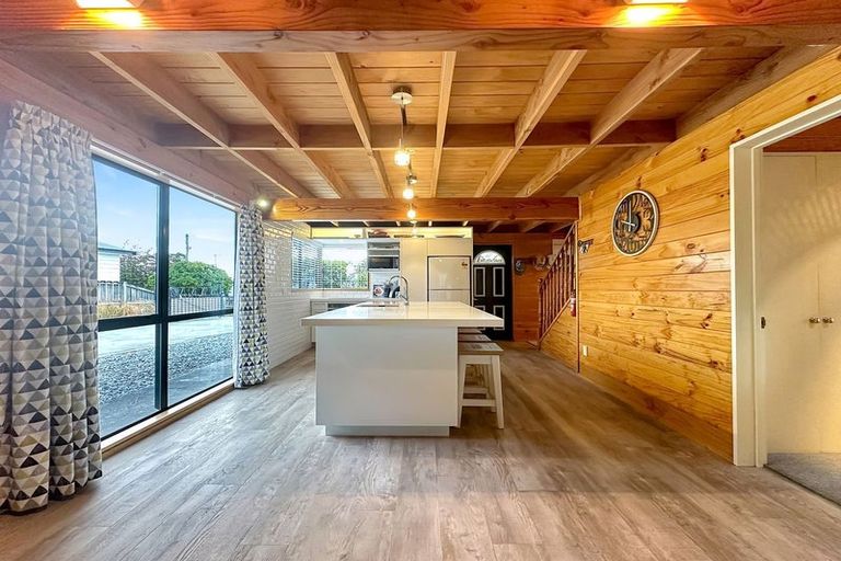 Photo of property in 32 Omahau Crescent, Twizel, 7901