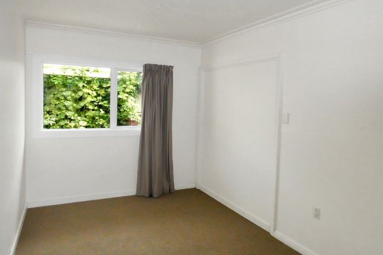 Photo of property in 8 Clonbern Place, Upper Riccarton, Christchurch, 8041